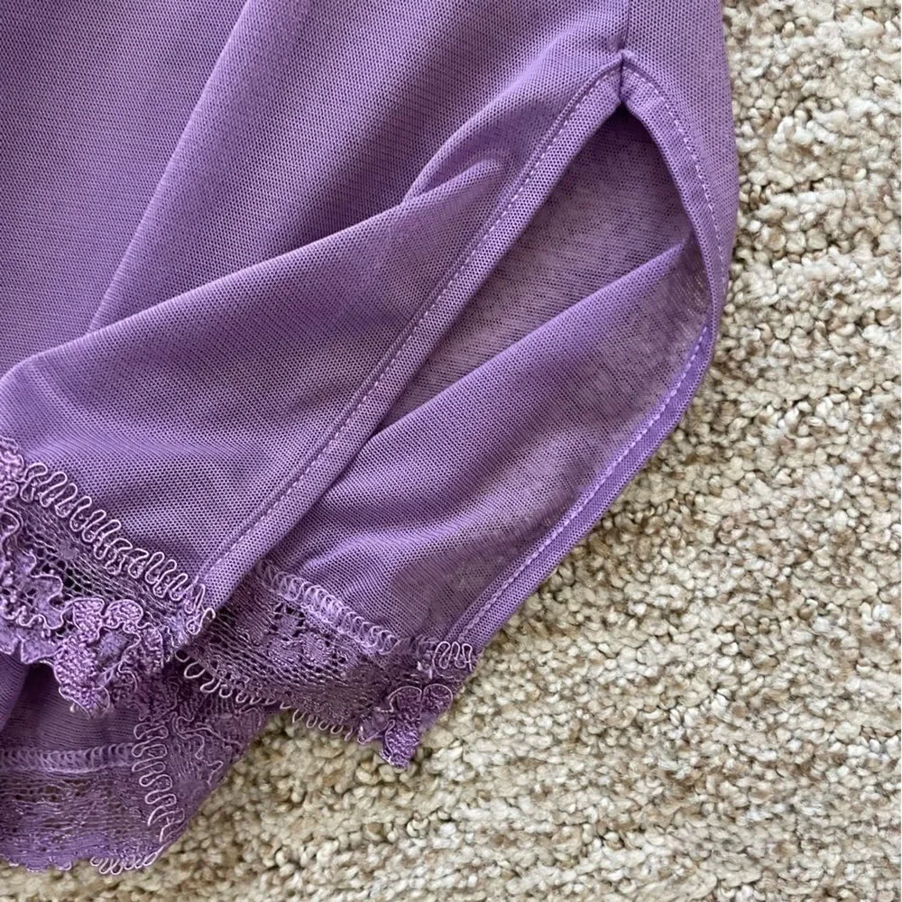 🚨 3 for $25 - VICTORIA’S Secret Lace Slip